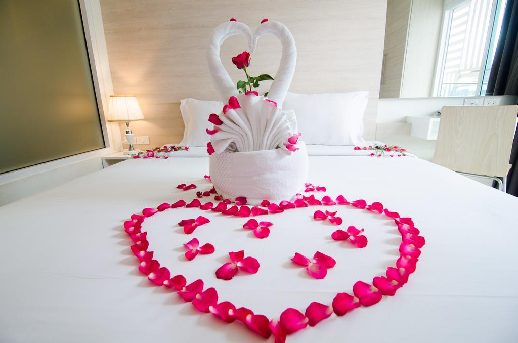 Mirage Express Patong Phuket Hotel Værelse billede